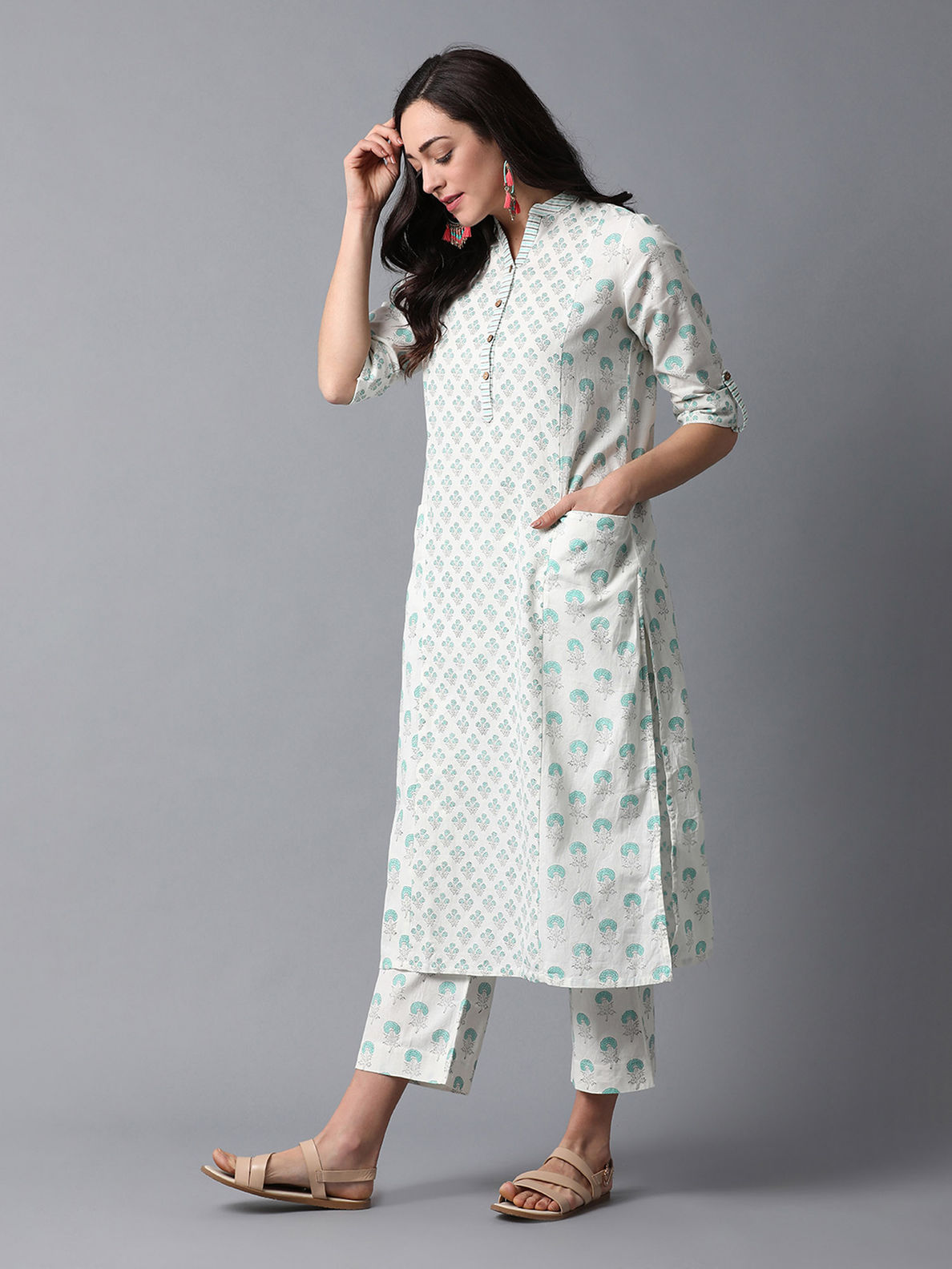Front Pocket Checks Design Cotton Kurti at Rs367Piece in surat offer by  Arya Dress Maker Surat